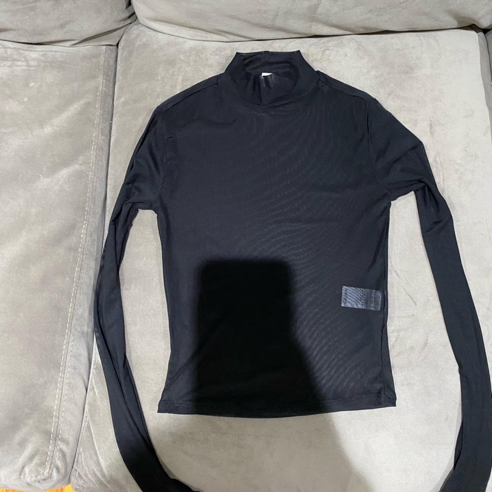 Garage black mesh top